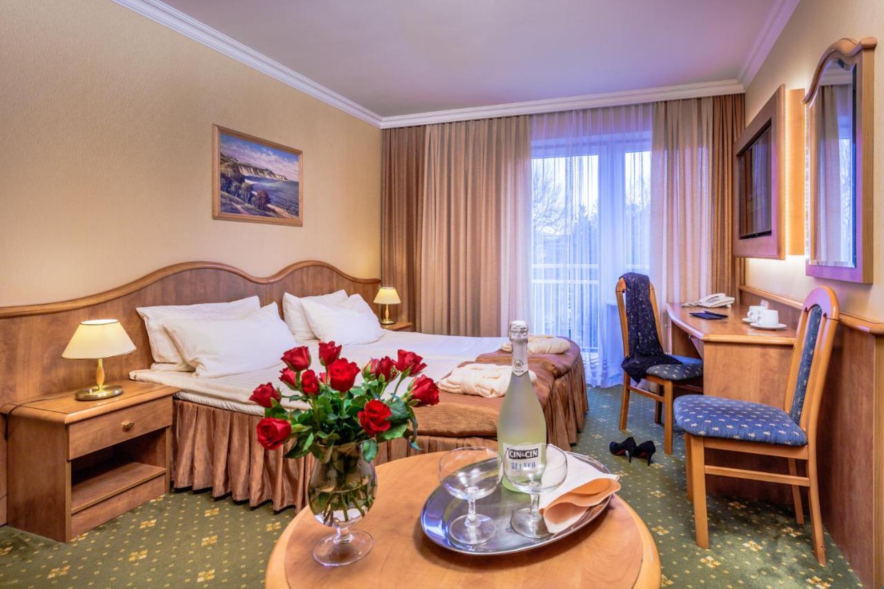 Hotel Polaris III Свиноуйсьце Экстерьер фото